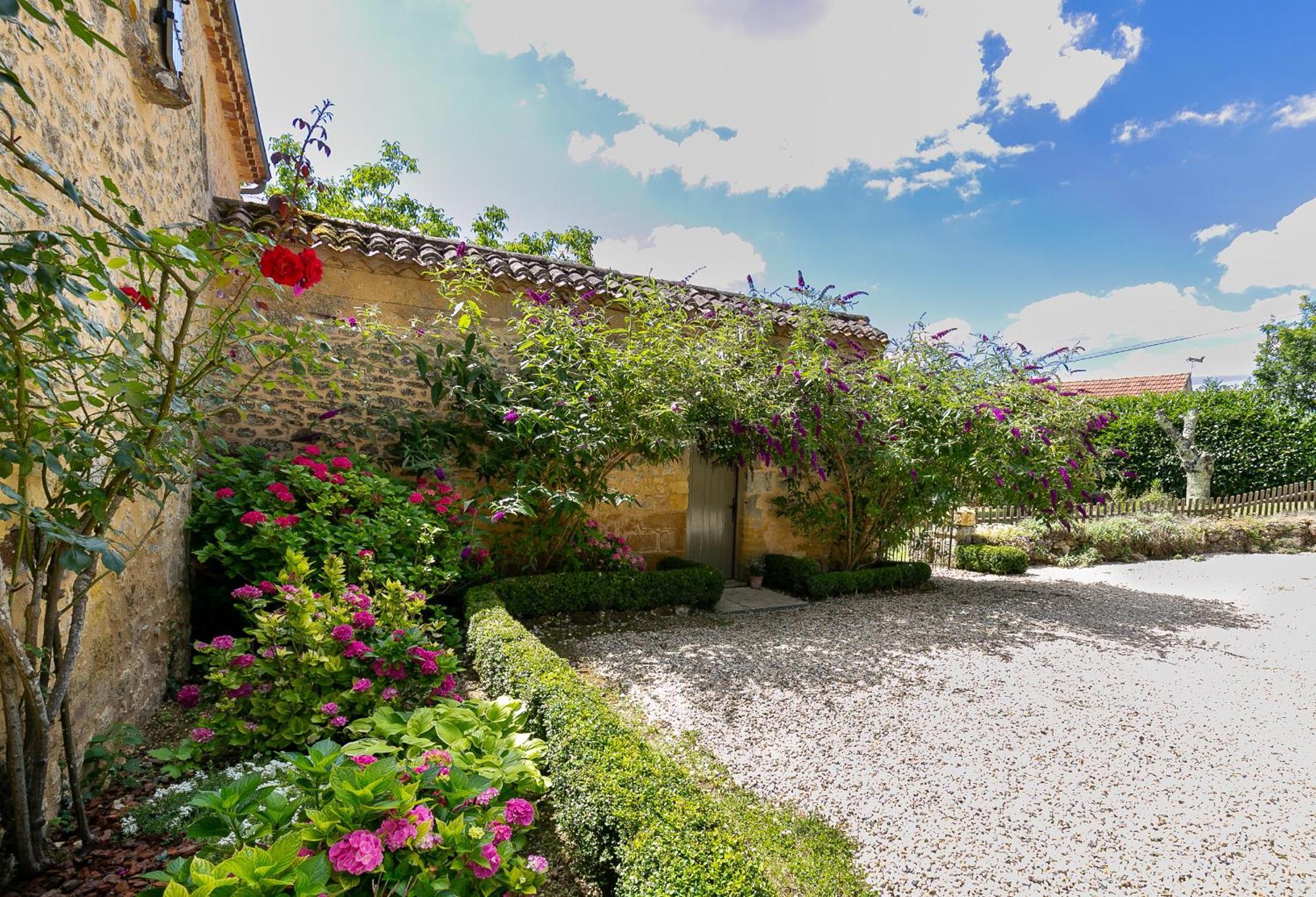 La Maison Louverie Pontours Esterno foto